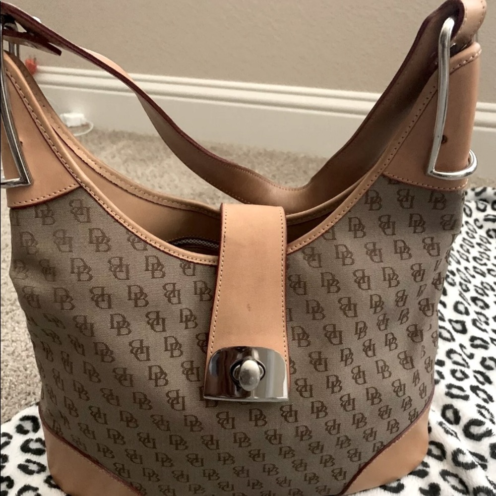 Dooney & Bourke Handbag